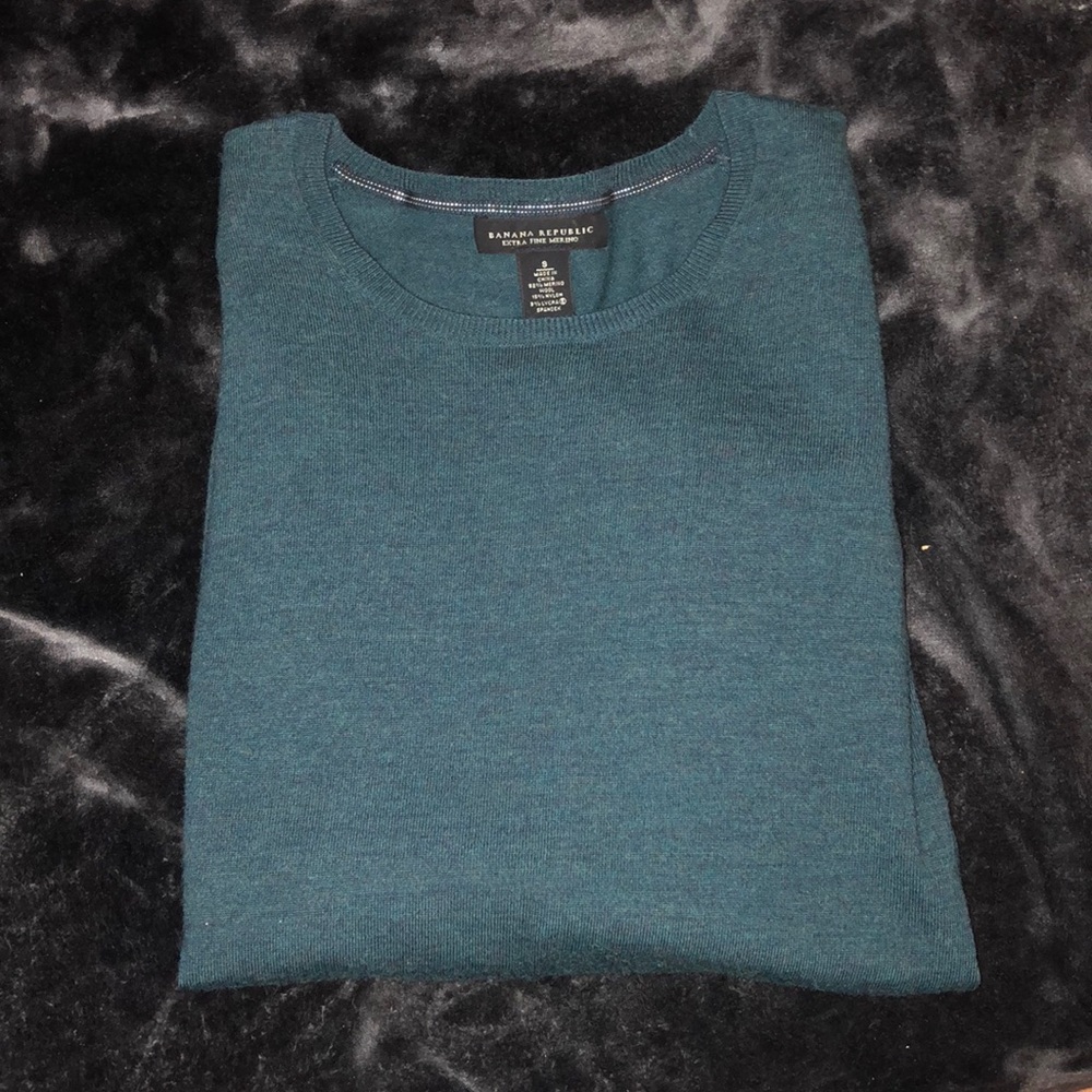 Beautiful Banana Republic Sweater